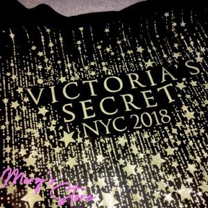 victoria’s secret NYC 2018 fashion robe